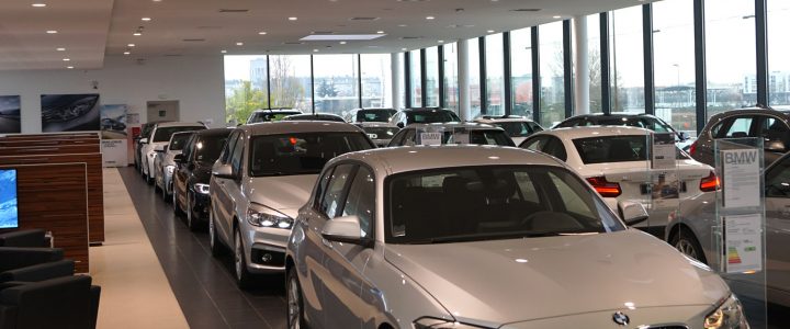 > > > BMW Lyon > > > BMW Lyon